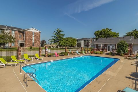 4829 86th Street 6 Urbandale IA 50322