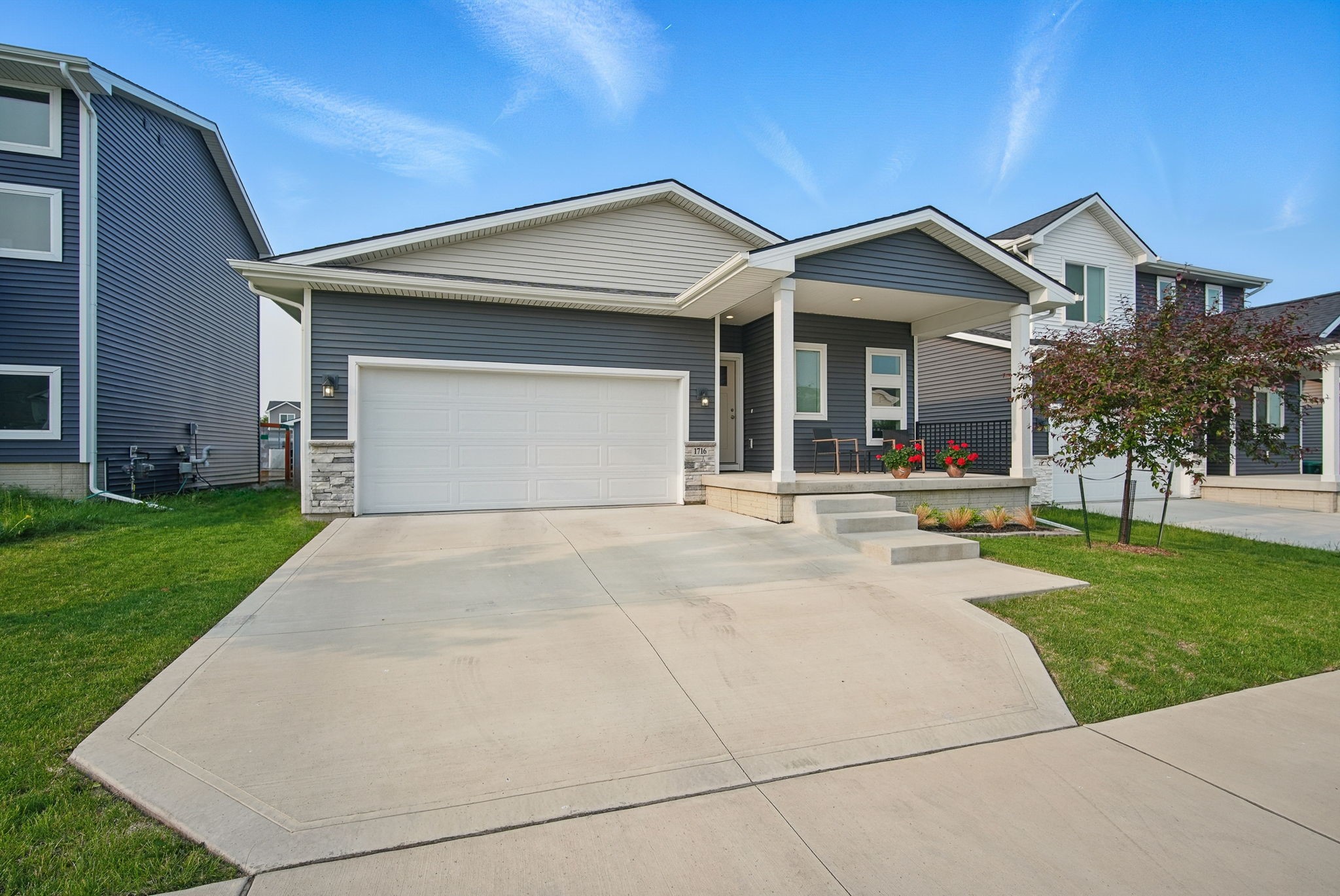 1716 Ashwood Avenue, Norwalk, Iowa image 2