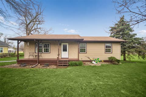Homes For Sale - 4760 NW 6th Drive<br/> Des Moines, IA 50313