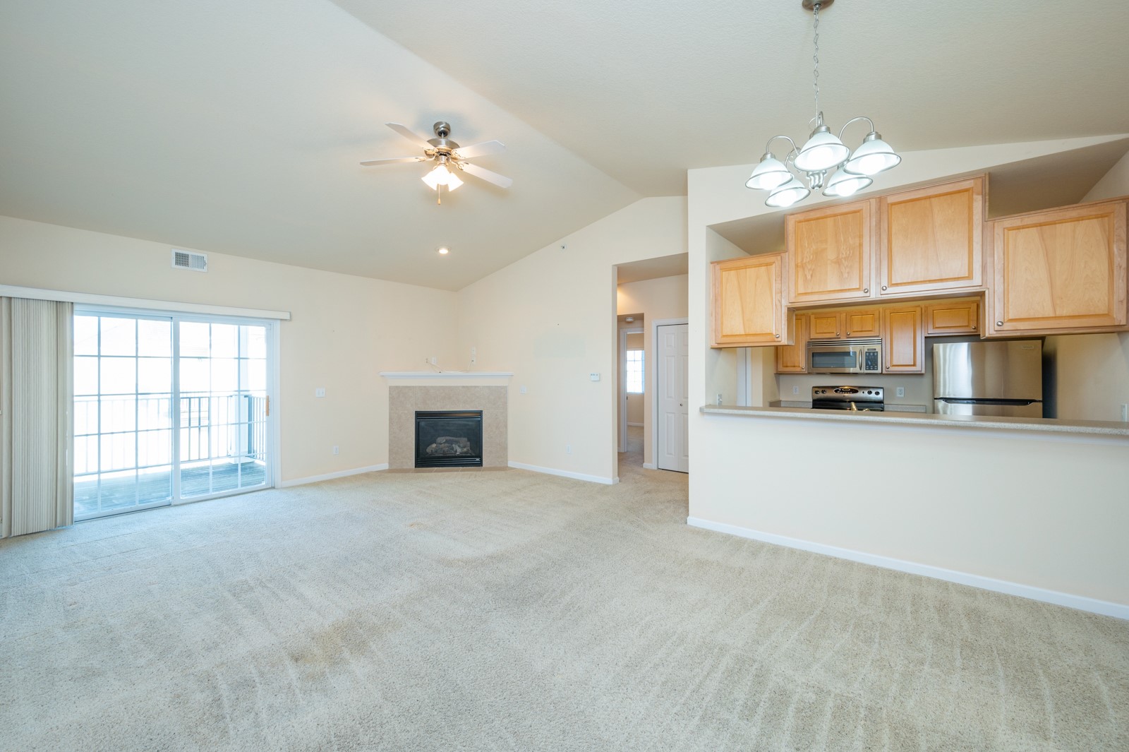 6255 Beechtree Drive #1308, West Des Moines, Iowa image 4