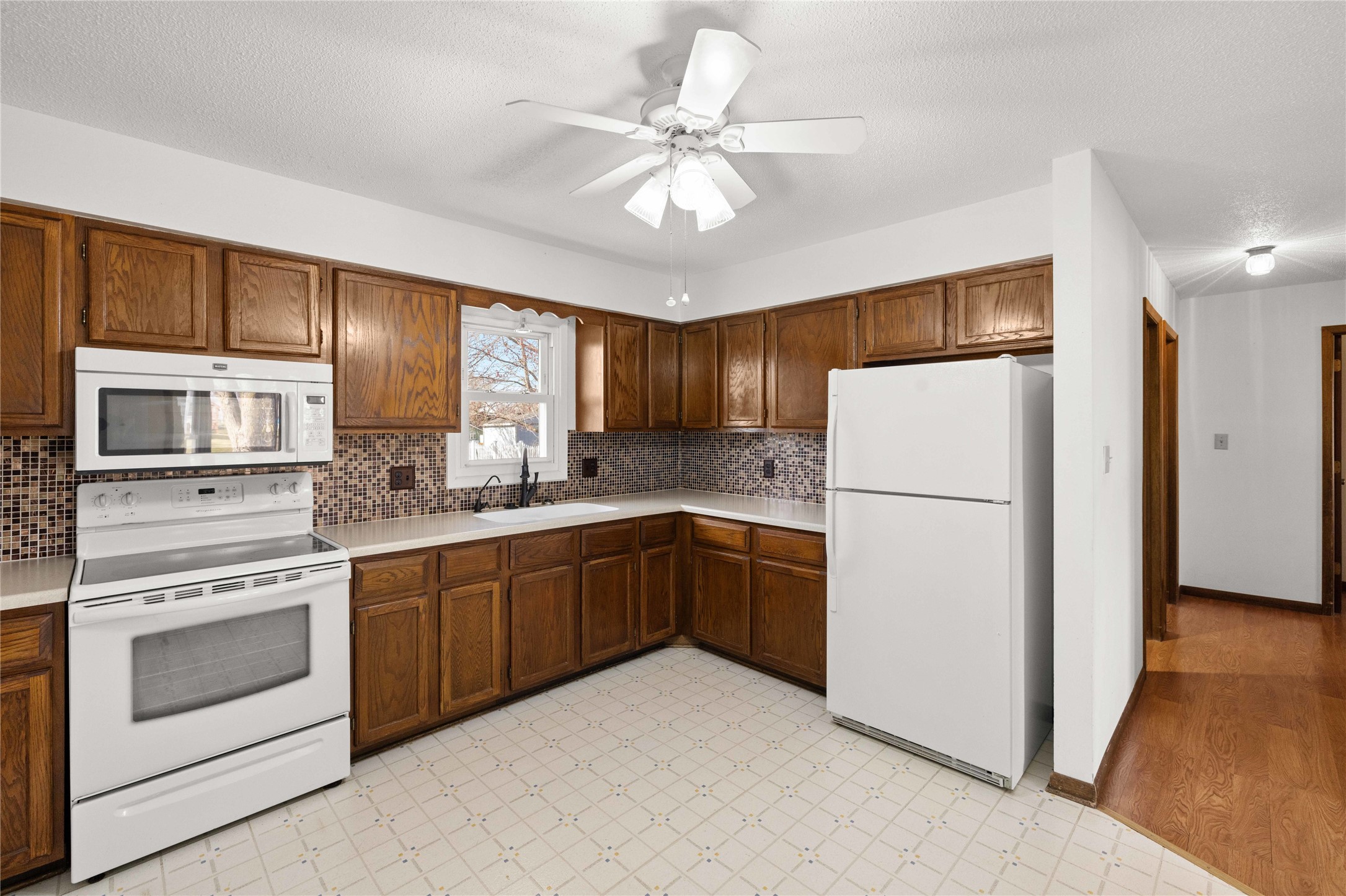 465 Fairview Drive, Madrid, Iowa image 9