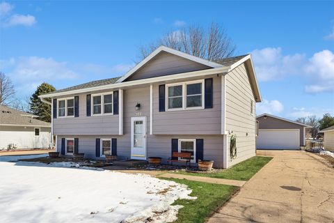 311 10th Avenue NW Altoona IA 50009