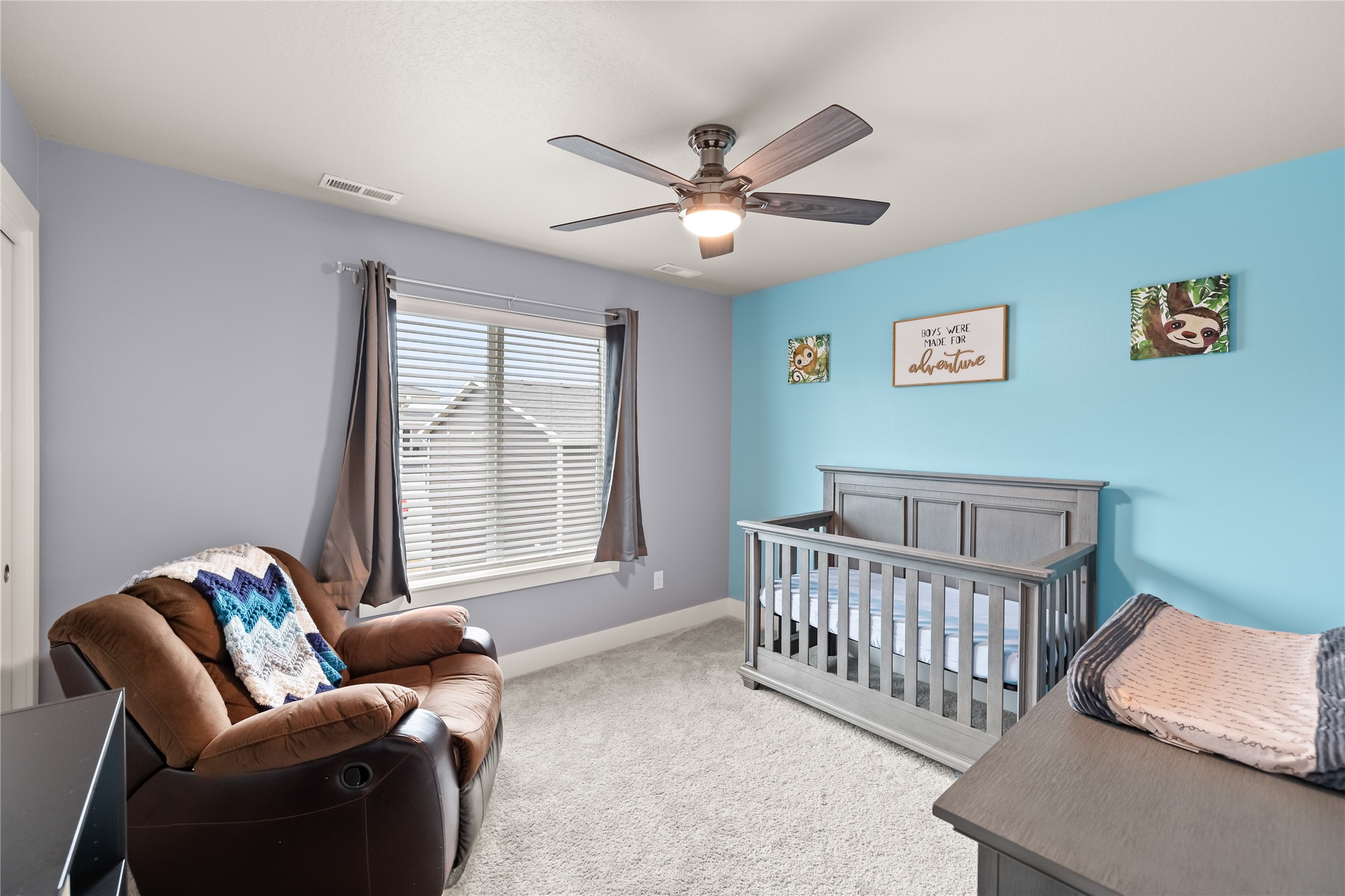 17127 Blue Sage Lane, Urbandale, Iowa image 16