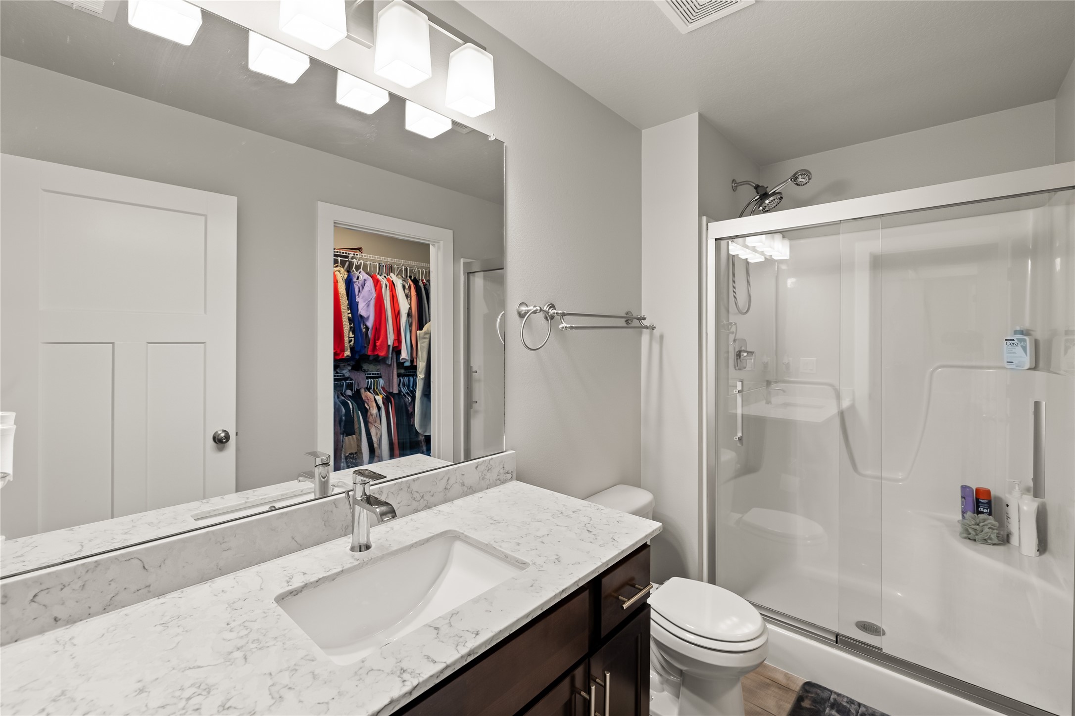17127 Blue Sage Lane, Urbandale, Iowa image 20