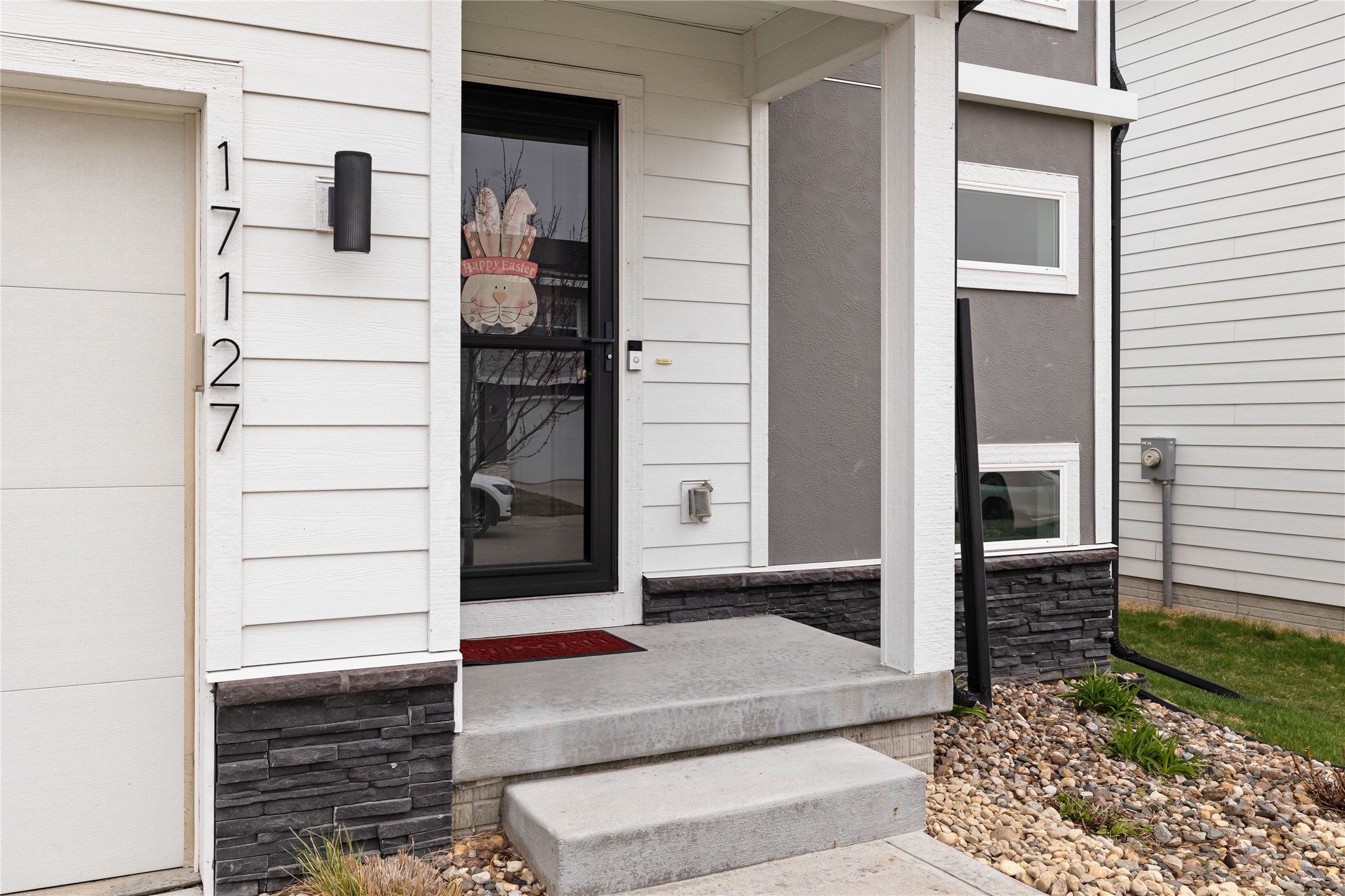 17127 Blue Sage Lane, Urbandale, Iowa image 3