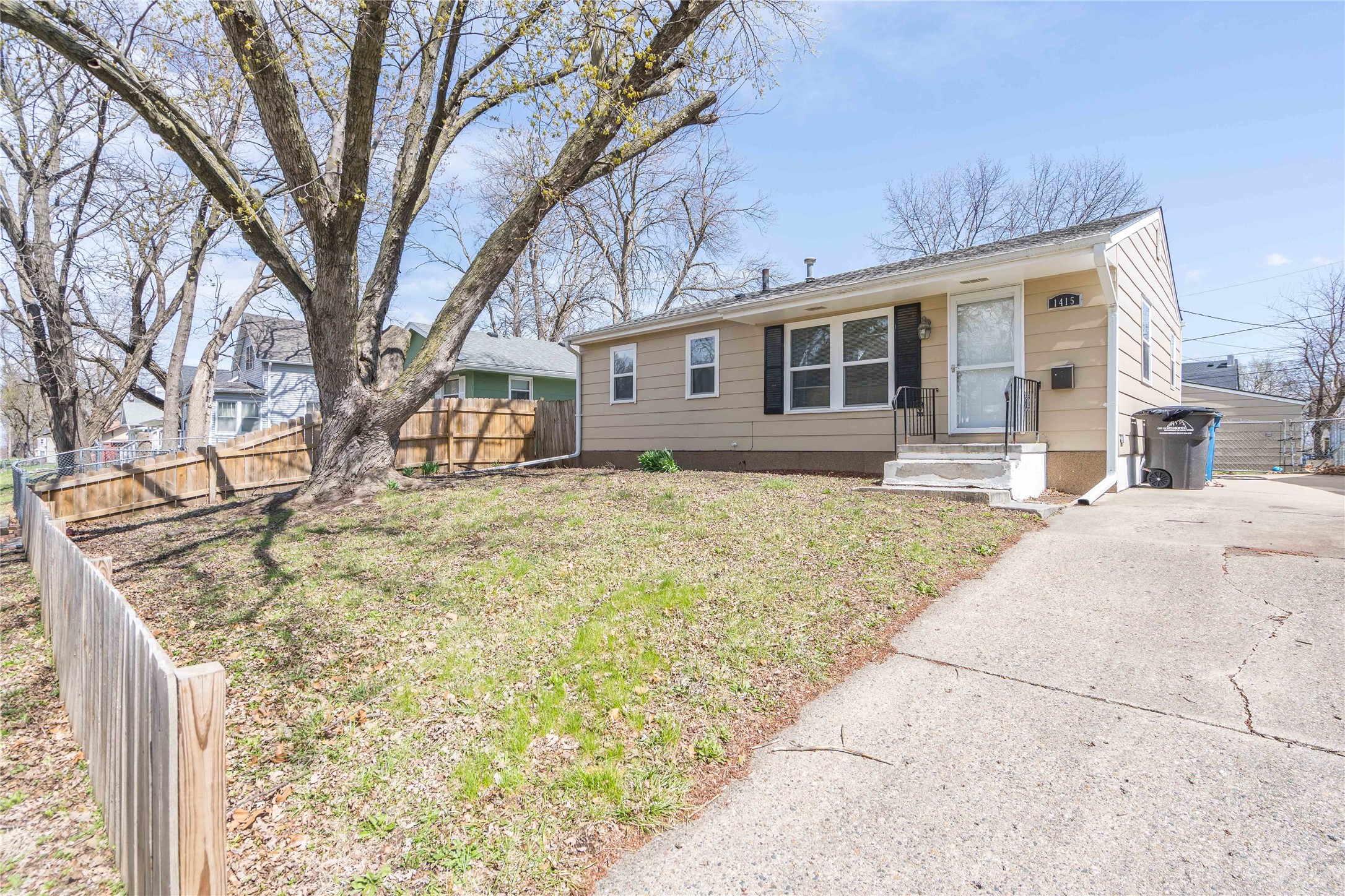 1415 11th Street, Des Moines, Iowa image 2