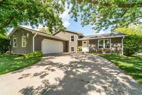 Homes For Sale - 2401 White Oak Drive<br/> Ames, IA 50014