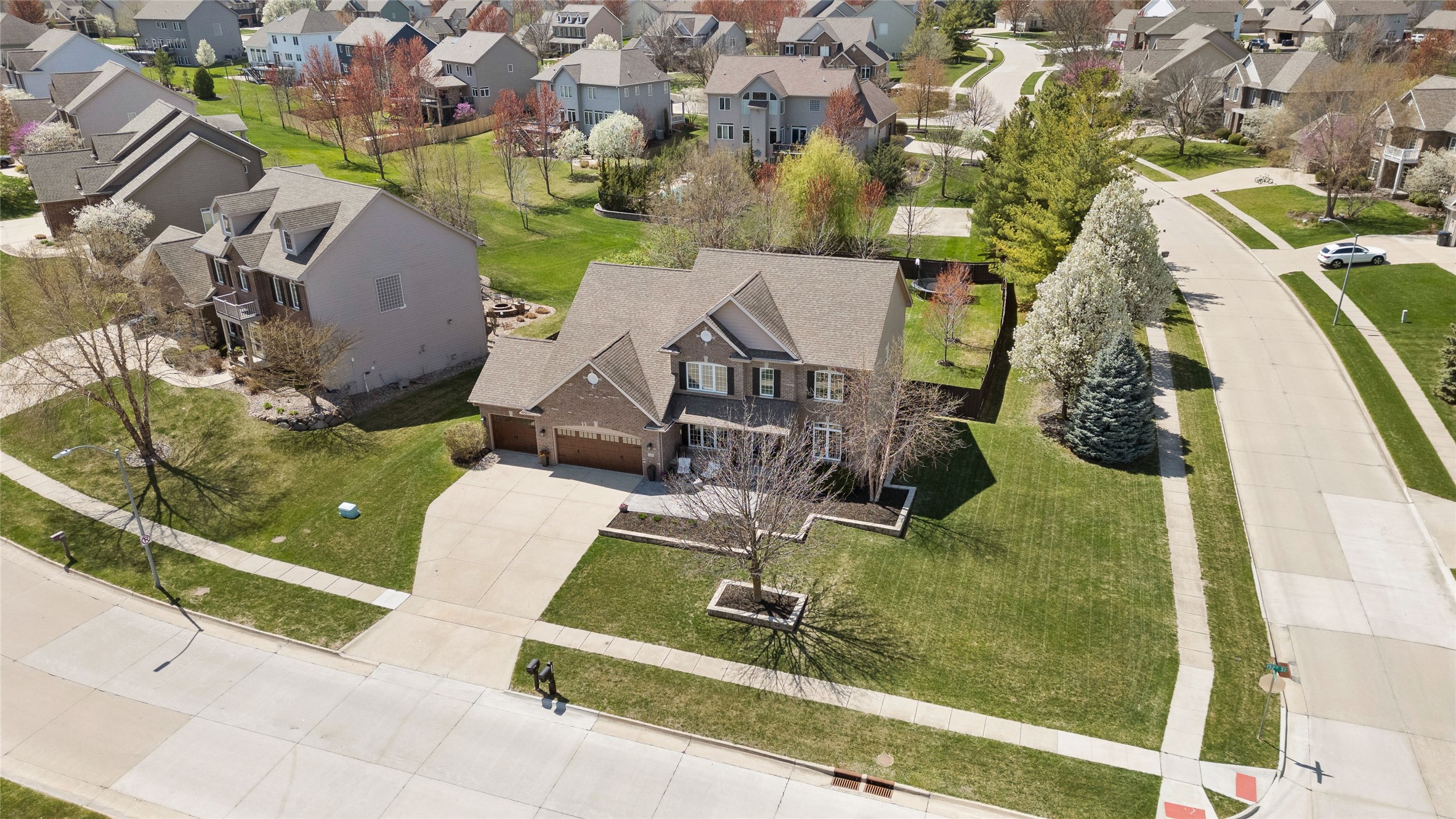 3114 152nd Street, Urbandale, Iowa image 32