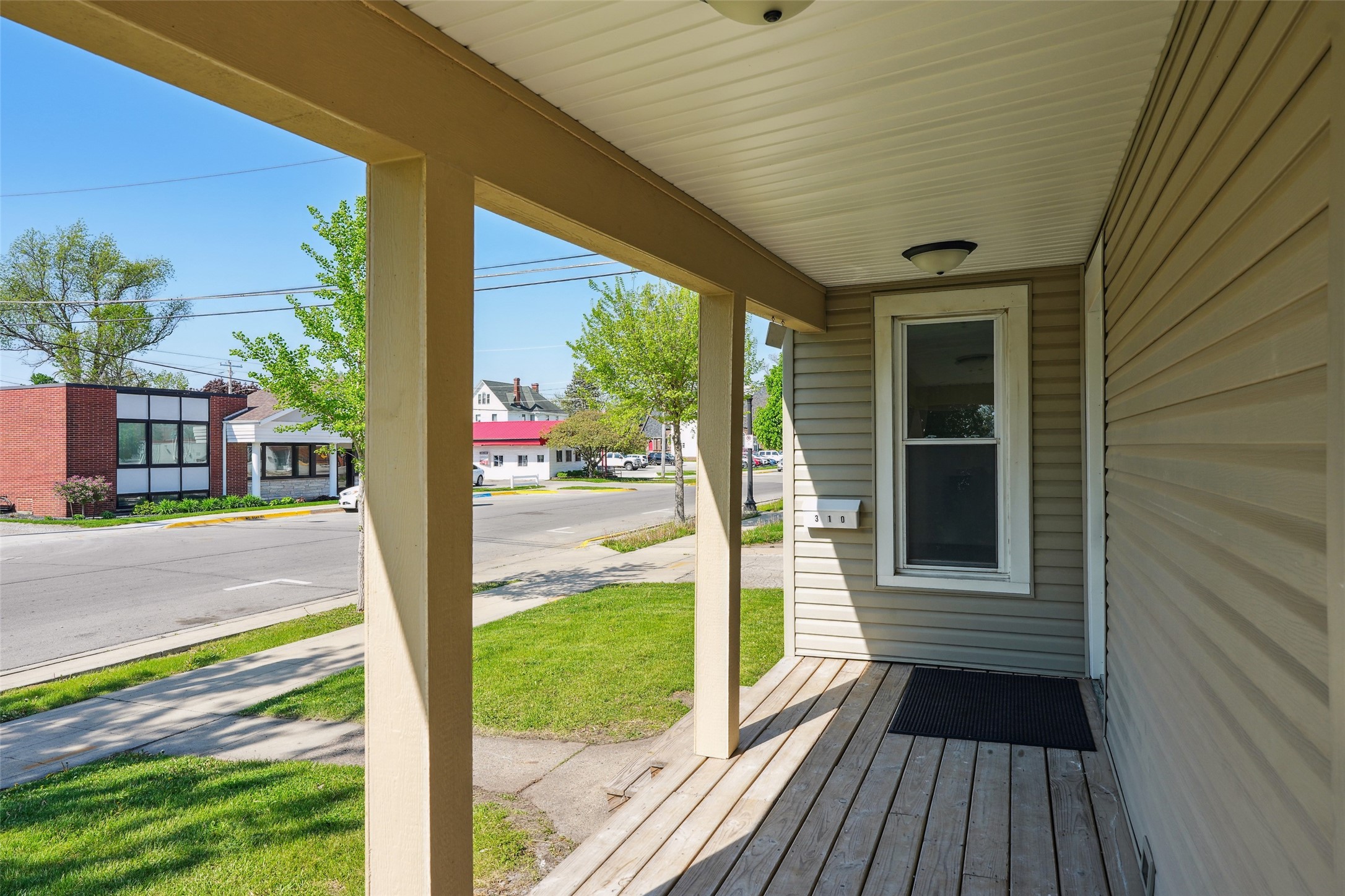 310 S 2nd Avenue, Newton, Iowa image 4
