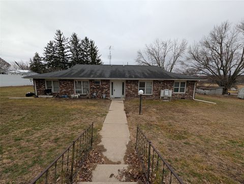 918 Smith Street Woodburn IA 50275