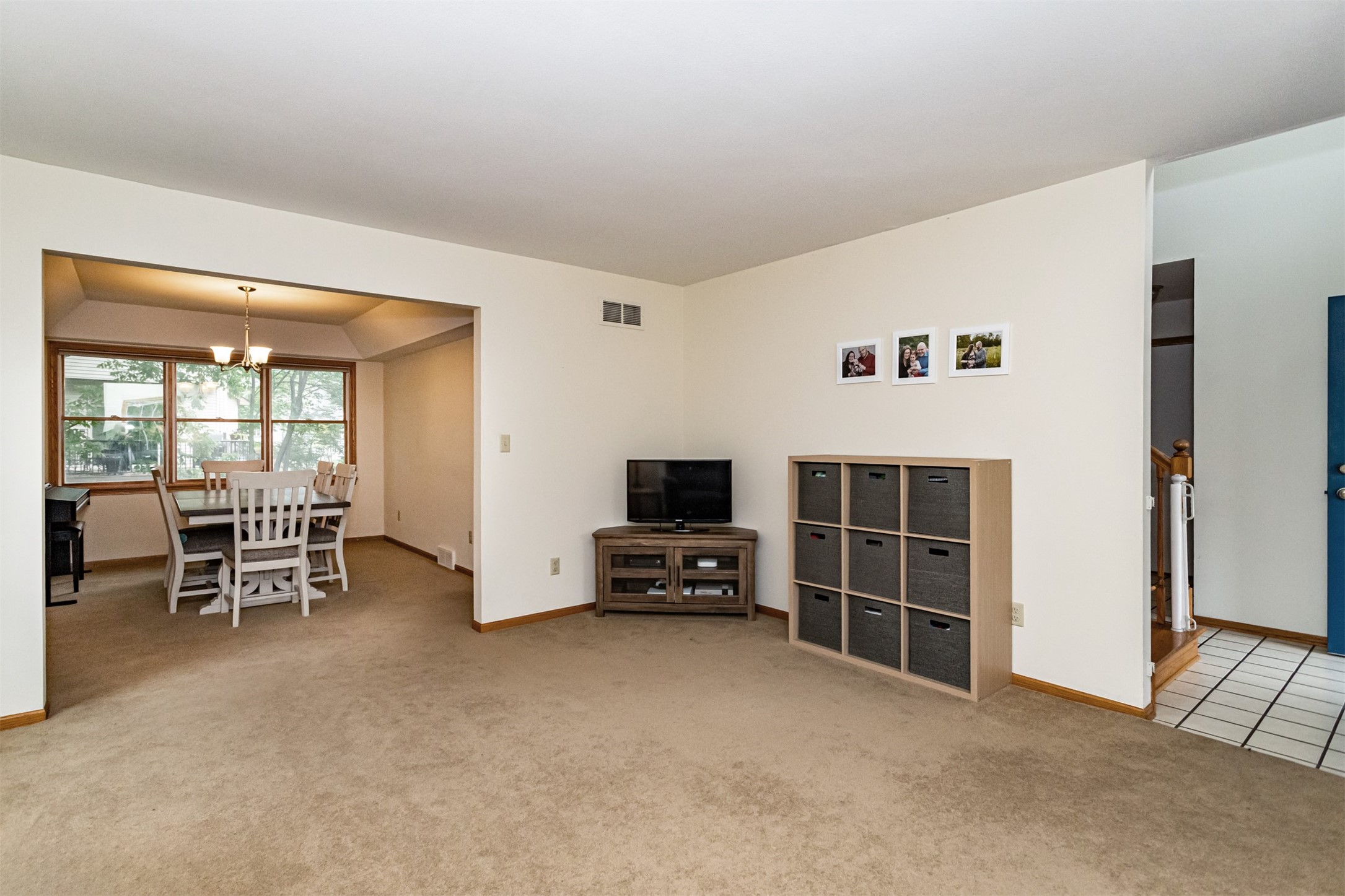 806 Vermont Circle, Ames, Iowa image 4