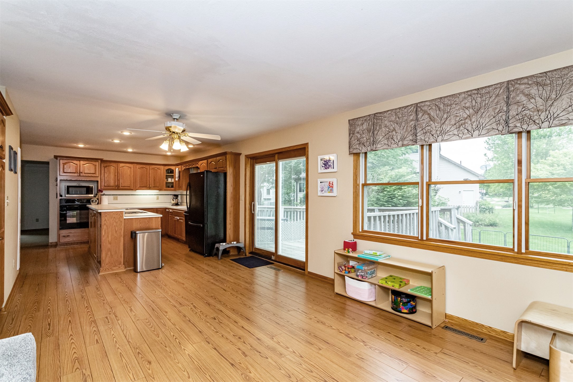 806 Vermont Circle, Ames, Iowa image 10