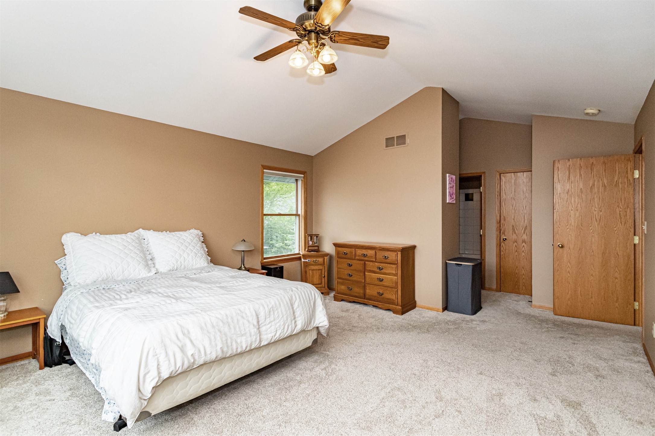 806 Vermont Circle, Ames, Iowa image 17