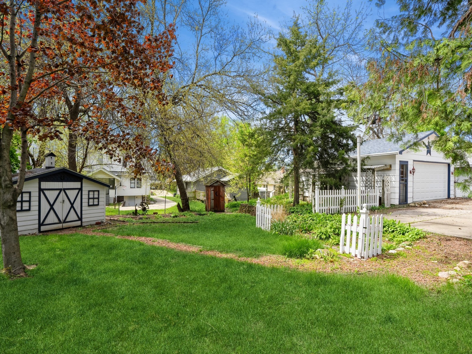 325 W 8th Street, Newton, Iowa image 25