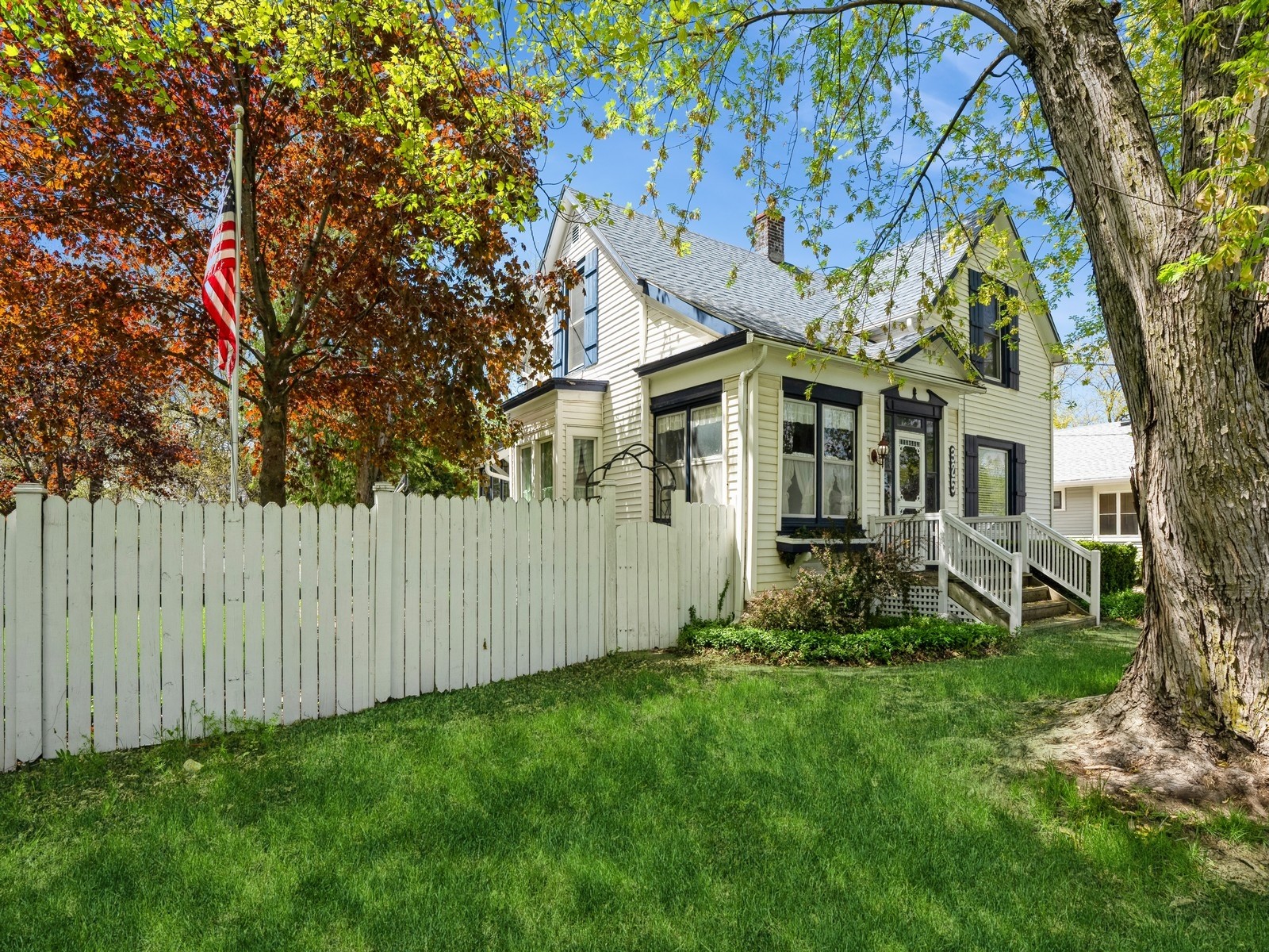 325 W 8th Street, Newton, Iowa image 3