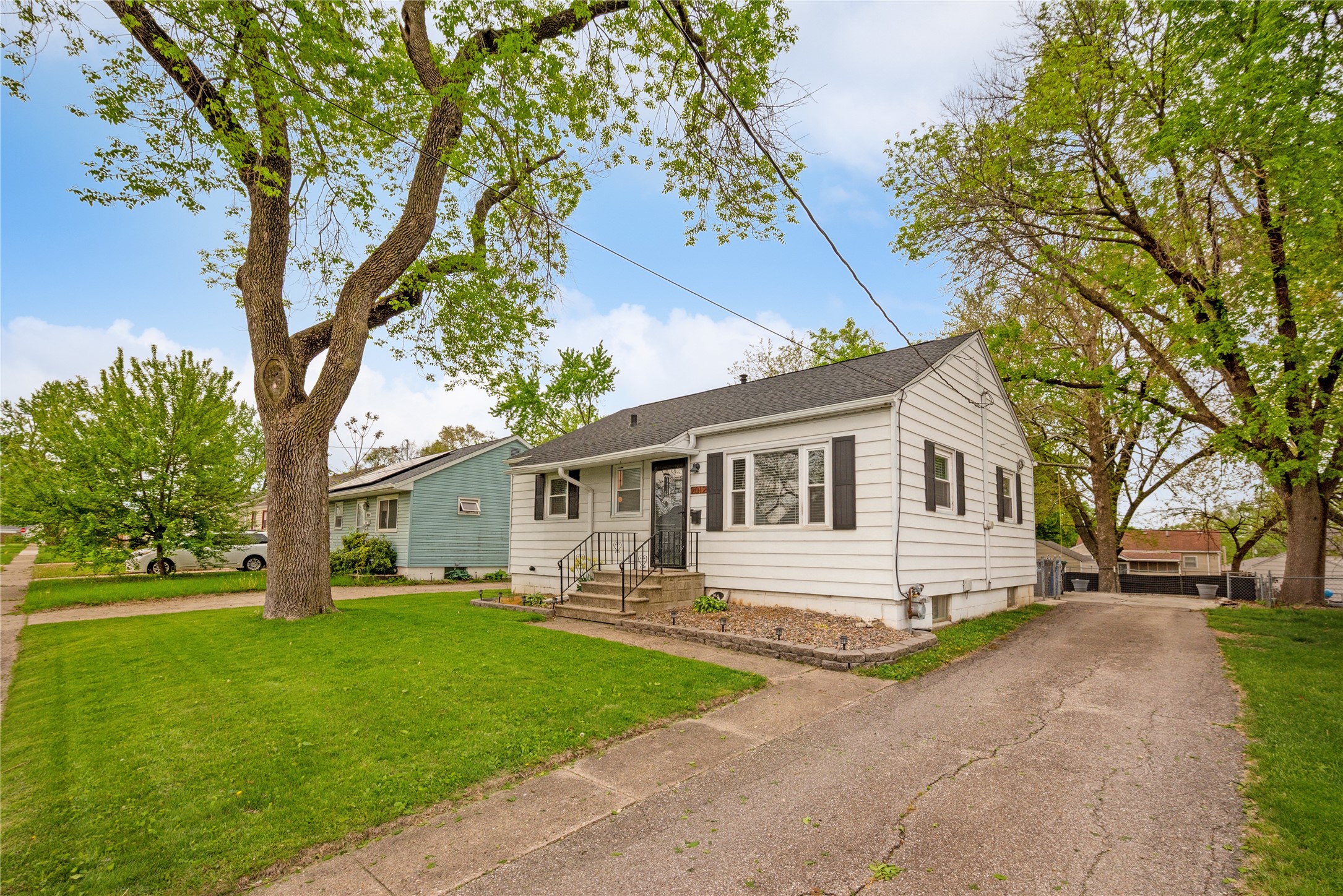 2012 61st Street, Des Moines, Iowa image 2