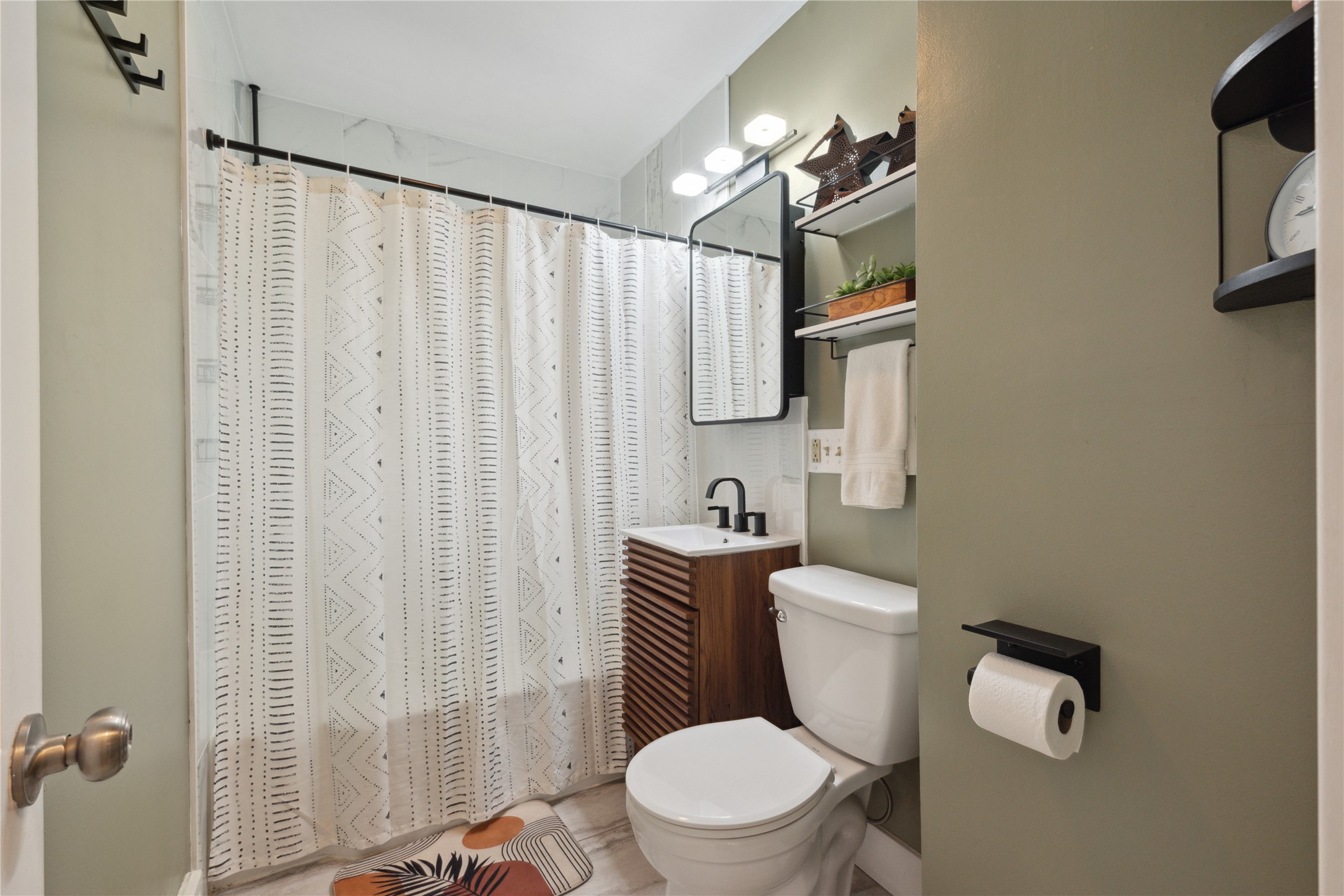2012 61st Street, Des Moines, Iowa image 14
