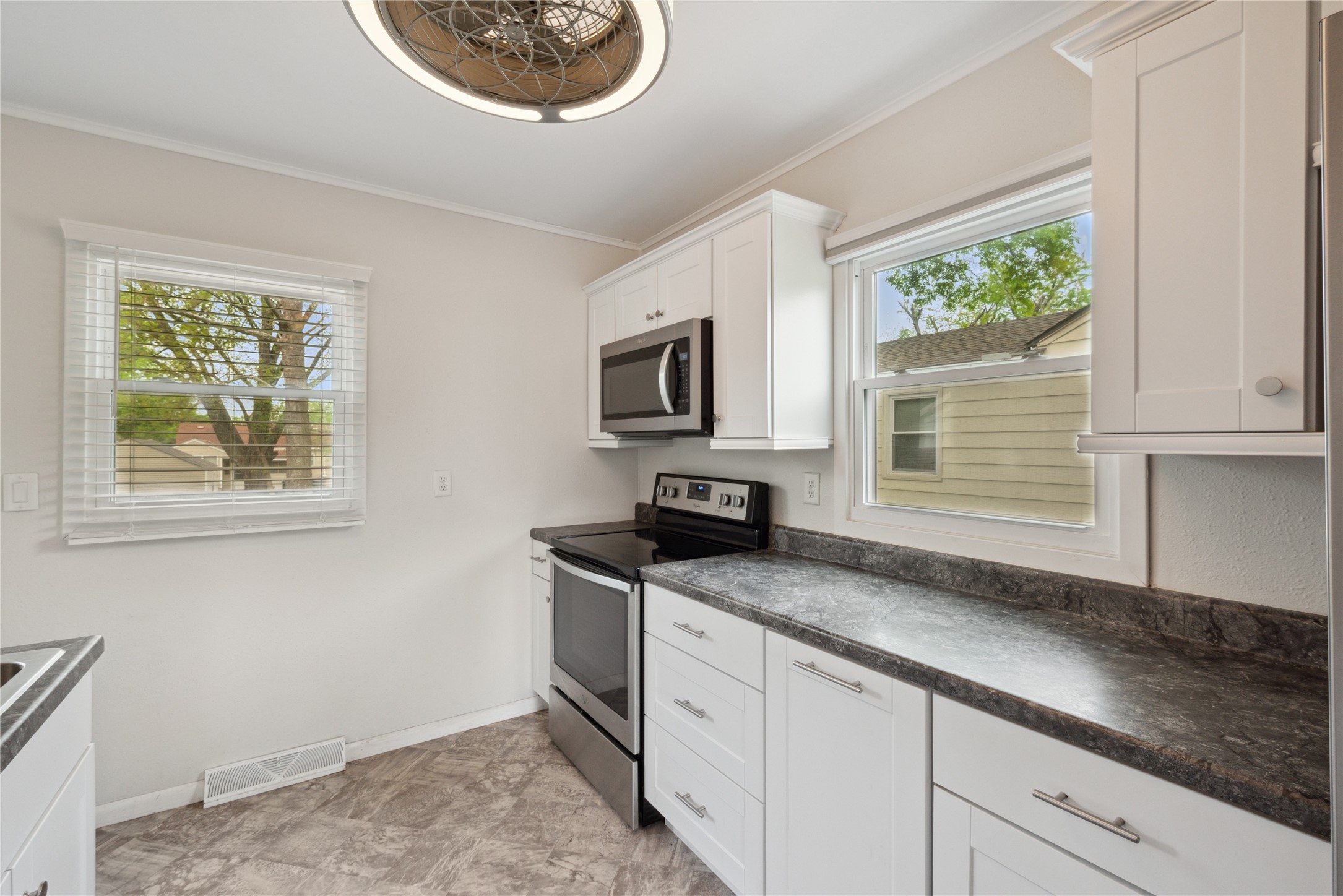 2012 61st Street, Des Moines, Iowa image 8