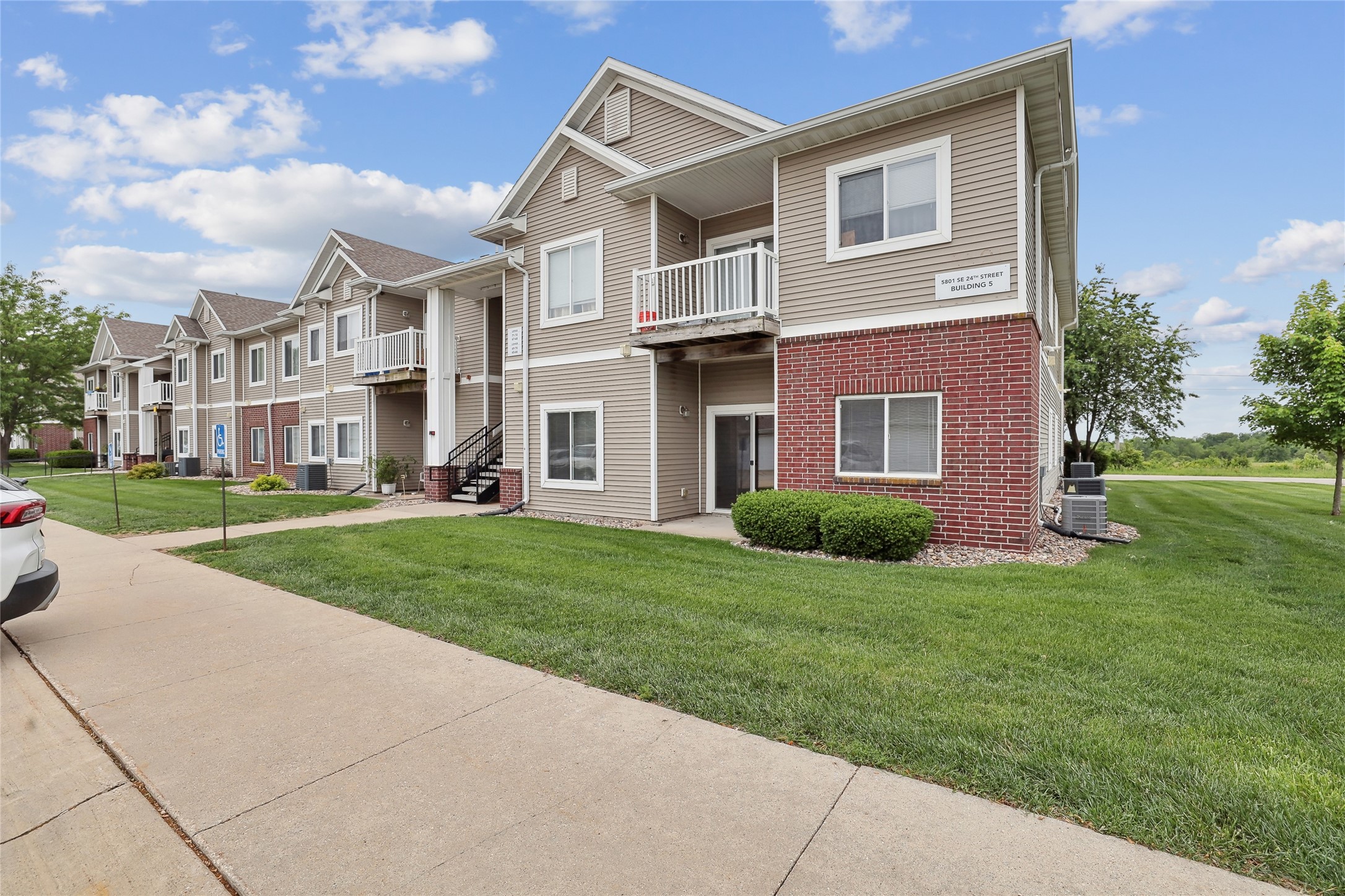 5801 SE 24th Street #65, Des Moines, Iowa image 1
