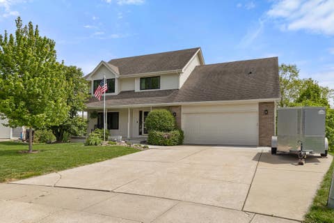Homes For Sale - 409 NE 17th Street<br/> Ankeny, IA 50021