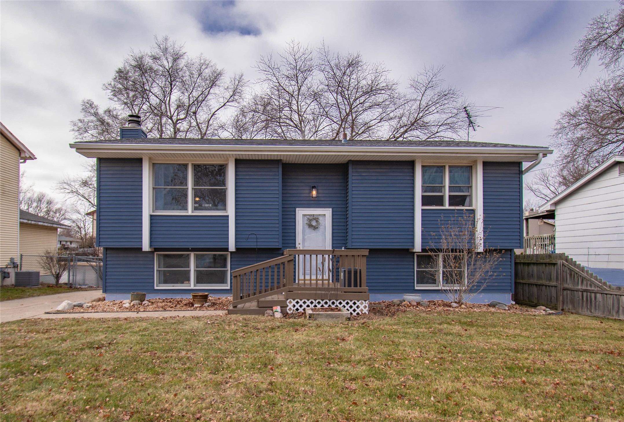 6012 SW 12th Street, Des Moines, Iowa image 1