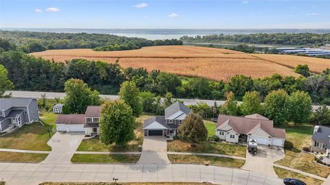 Homes For Sale - 779 183rd Place<br/> Marion County, Pella, IA 50219