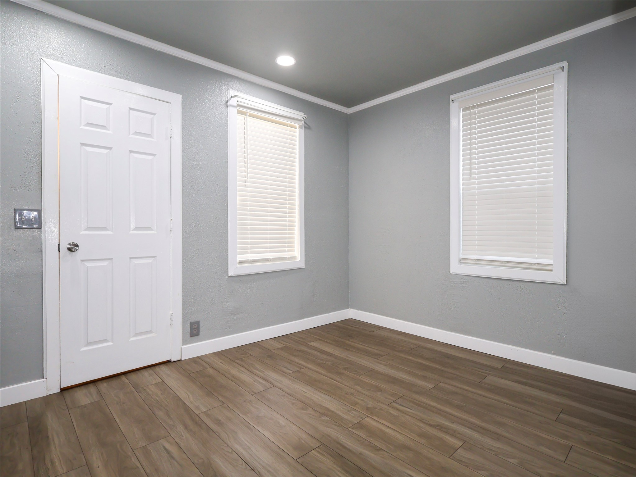 2341 Logan Avenue, Des Moines, Iowa image 5