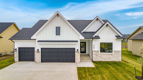 Apartment For Sale - 947 SW Boulder Drive<br/> Grimes, IA 50111