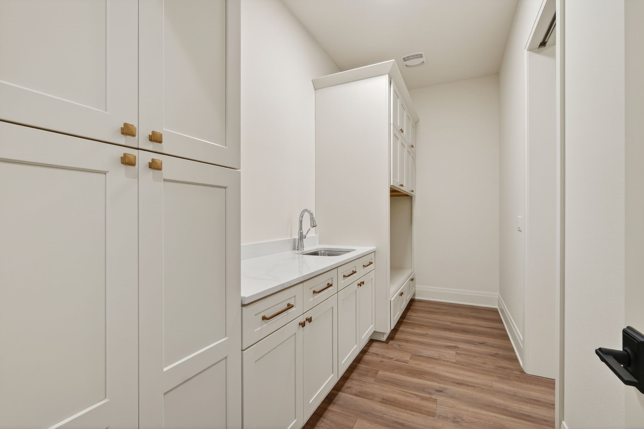 Waukee, Iowa, 50263, United States, 4 Bedrooms Bedrooms, ,5 BathroomsBathrooms,Residential,Active,1968122