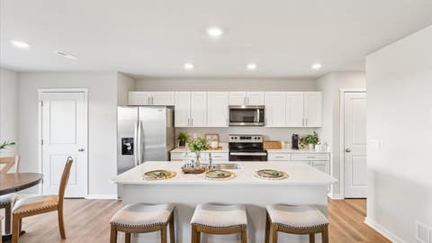 Condo For Sale - 4745 170th Place<br/> Urbandale, IA 50323