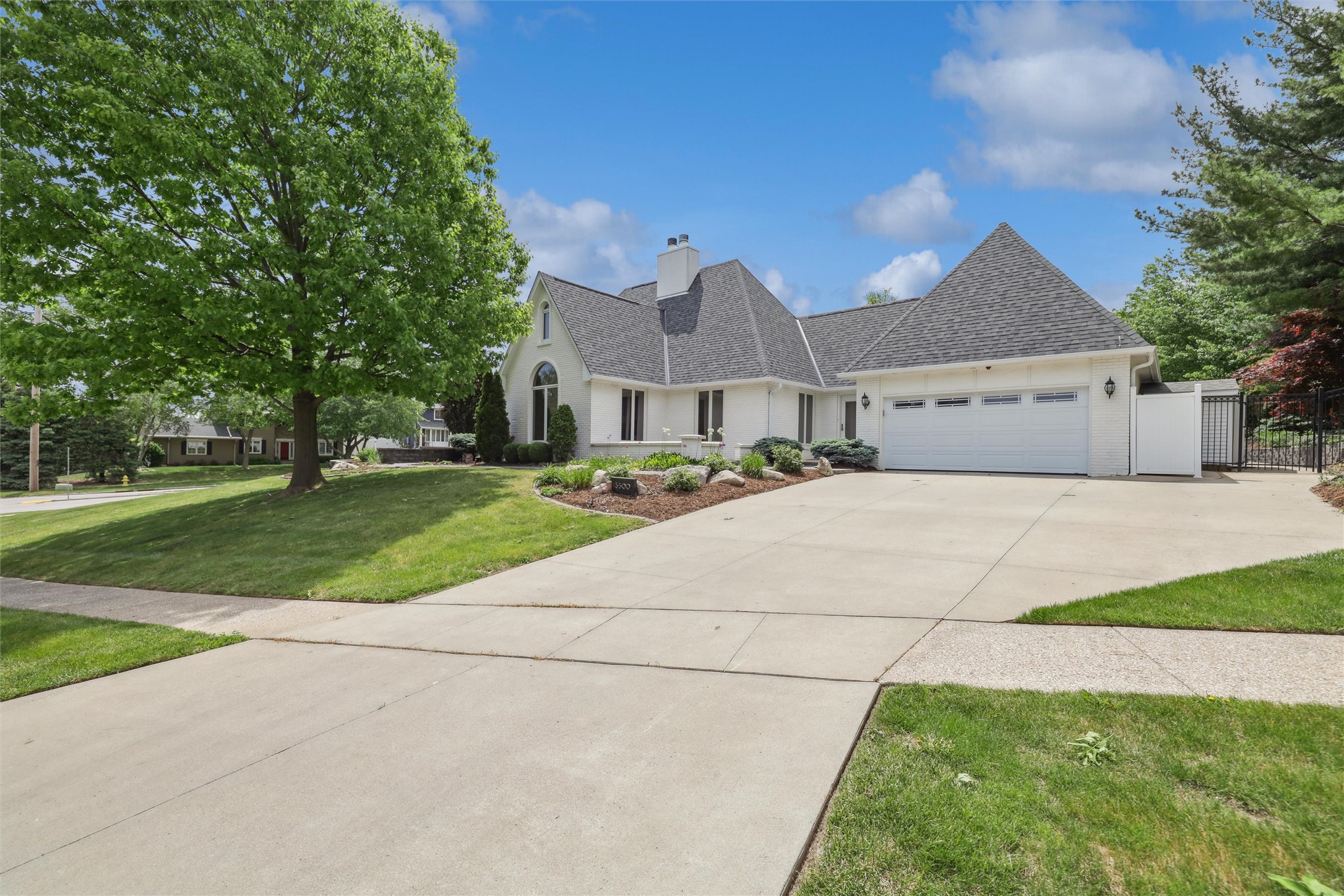 3500 Brookview Drive