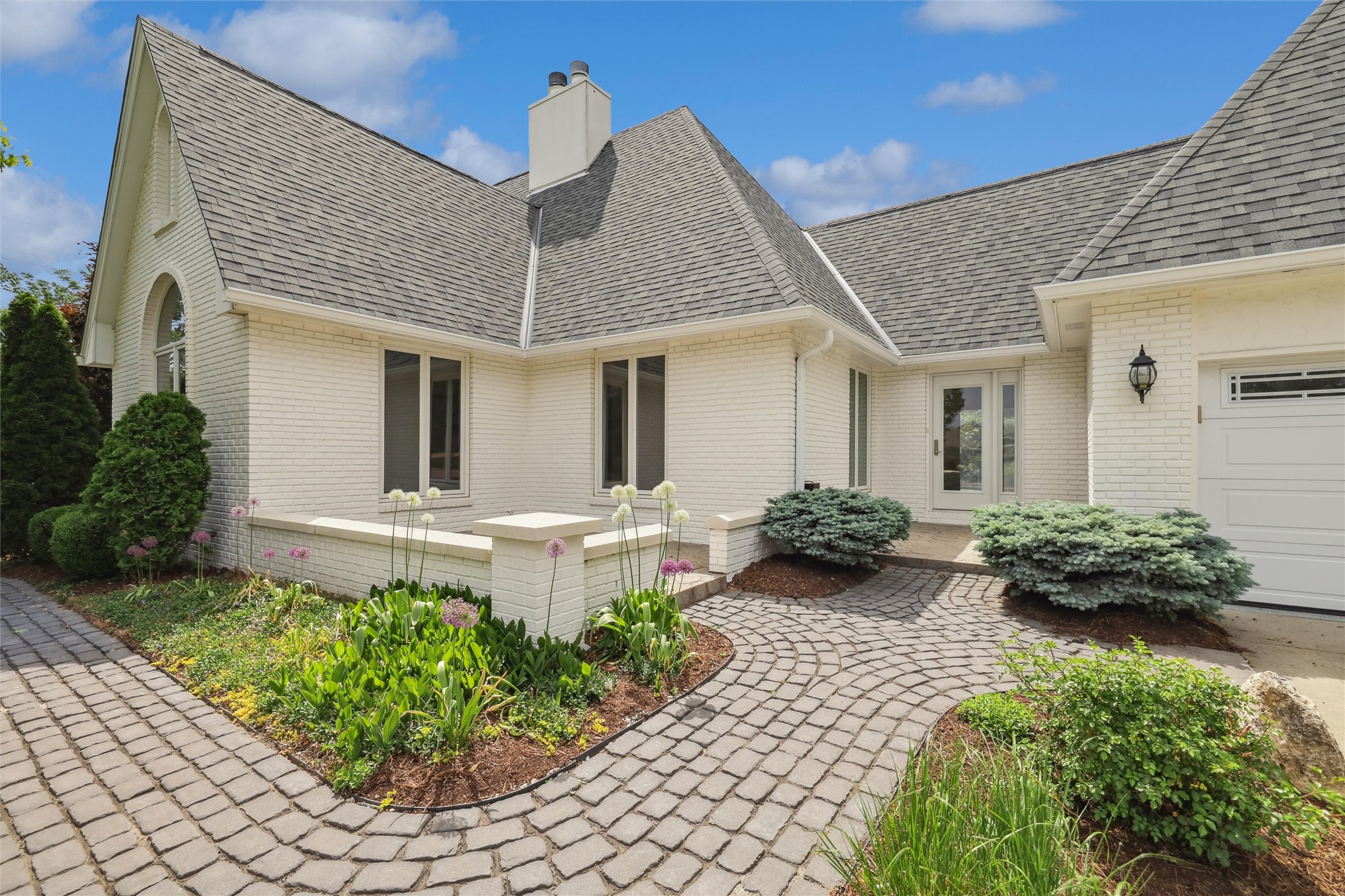 3500 Brookview Drive