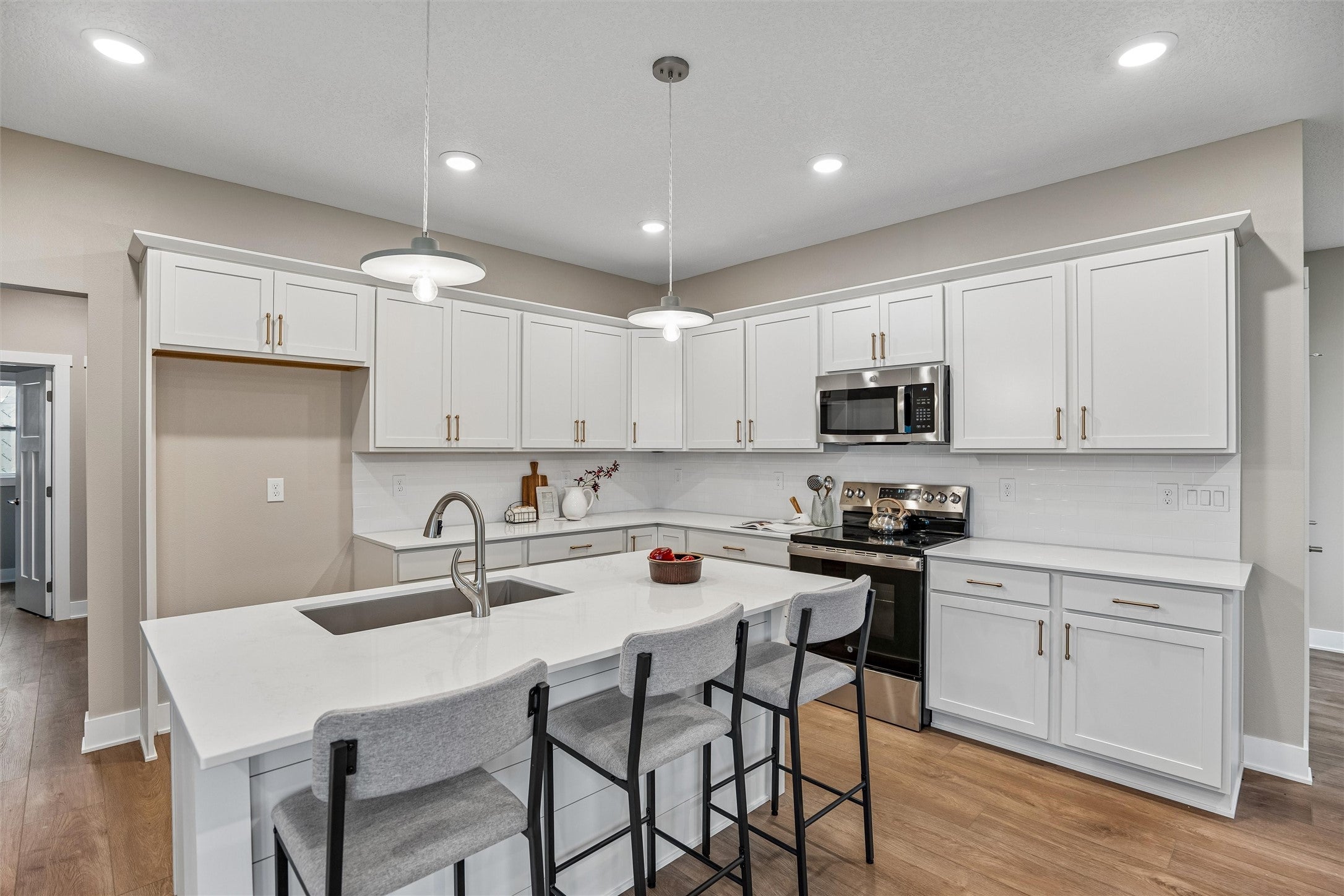 2709 14th Street NE
