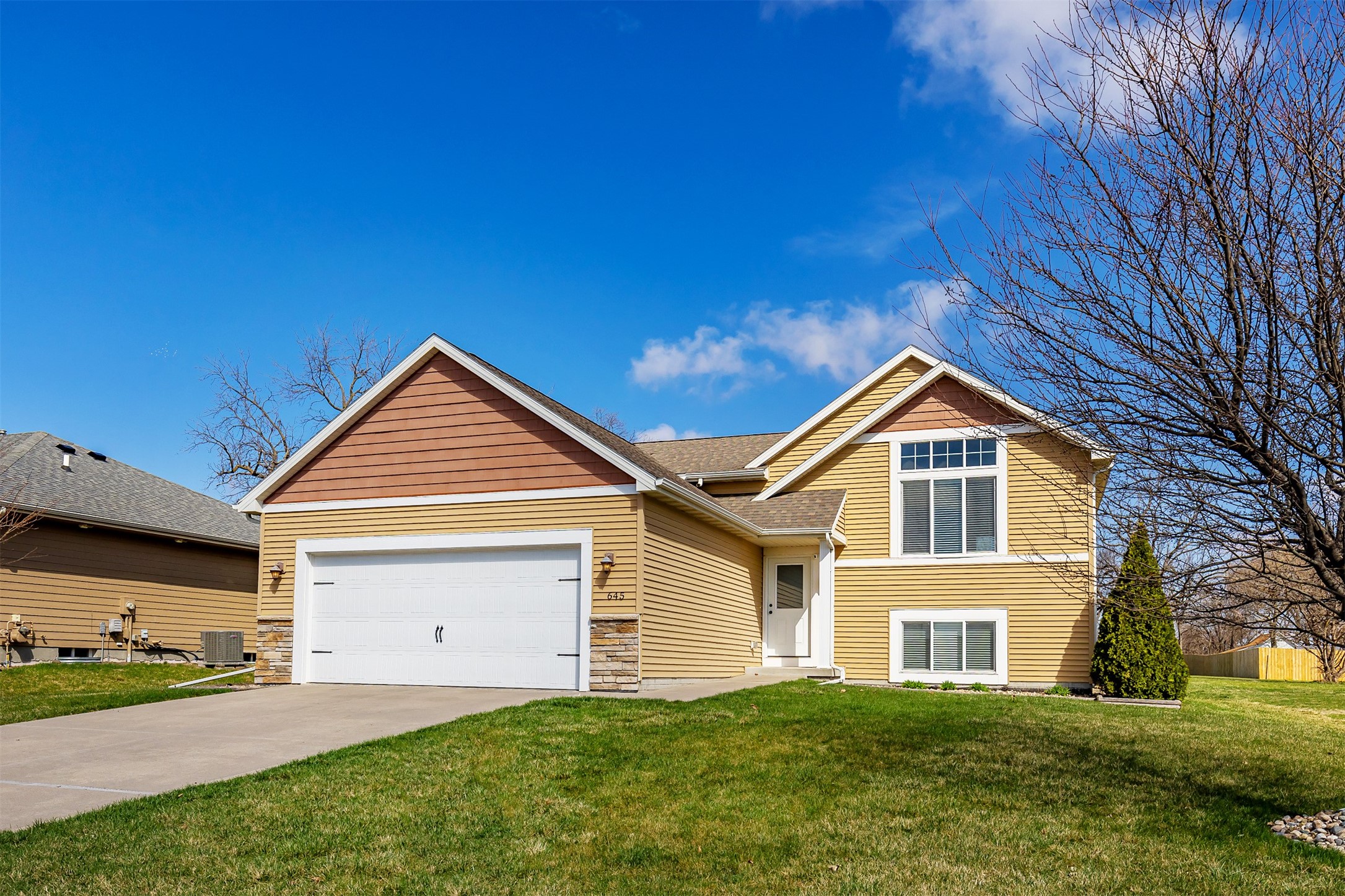 645 Northview Drive, Waukee, Iowa image 1