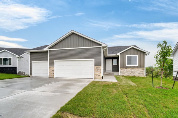 2830 PRAIRIESIDE PL, NORWALK, IA 50211 - Image d6f055e3312d5f9995d3a0db6bcd4d2d/1592040870