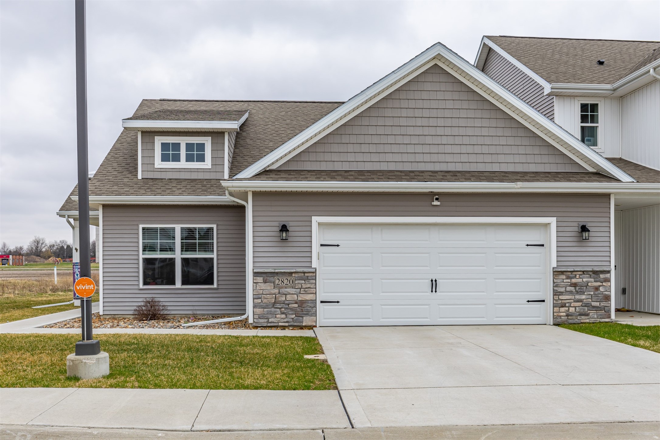 Photo 1 of 30 — 2820 NW 32nd Lane, Ankeny, IA 50023