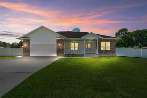 Homes For Sale - 1315 Beach Street<br/> Hamilton County, Webster City, IA 50595