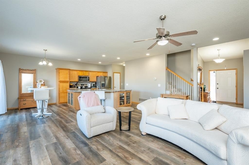 10029 Bayern Lane