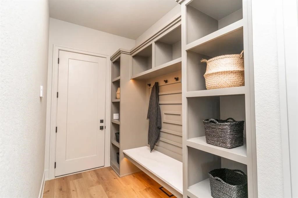 4735 Centennial Boulevard