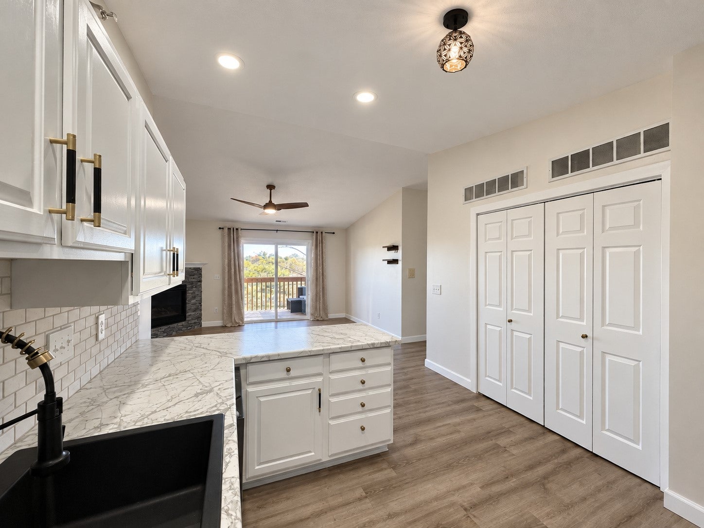 10121 Sutton Drive 10