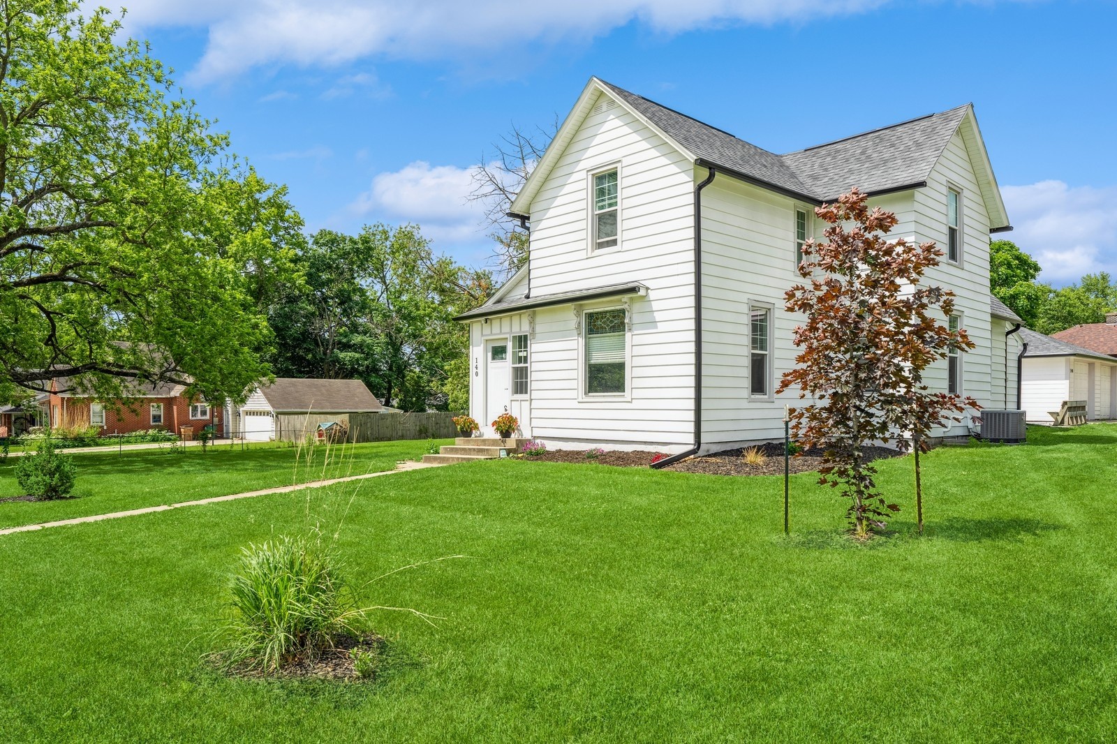 140 N 7th Street, Carlisle, Iowa image 2