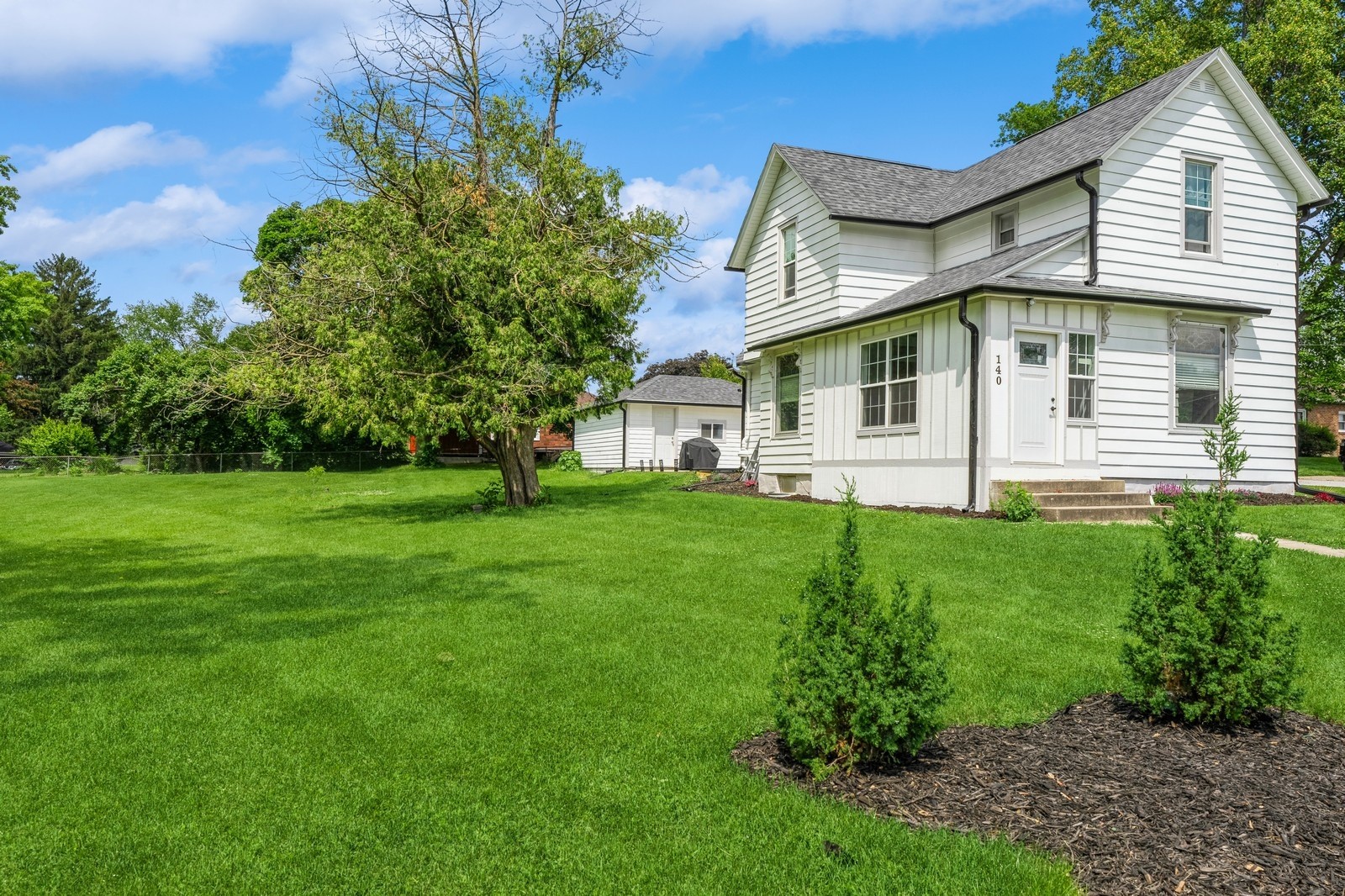 140 N 7th Street, Carlisle, Iowa image 5