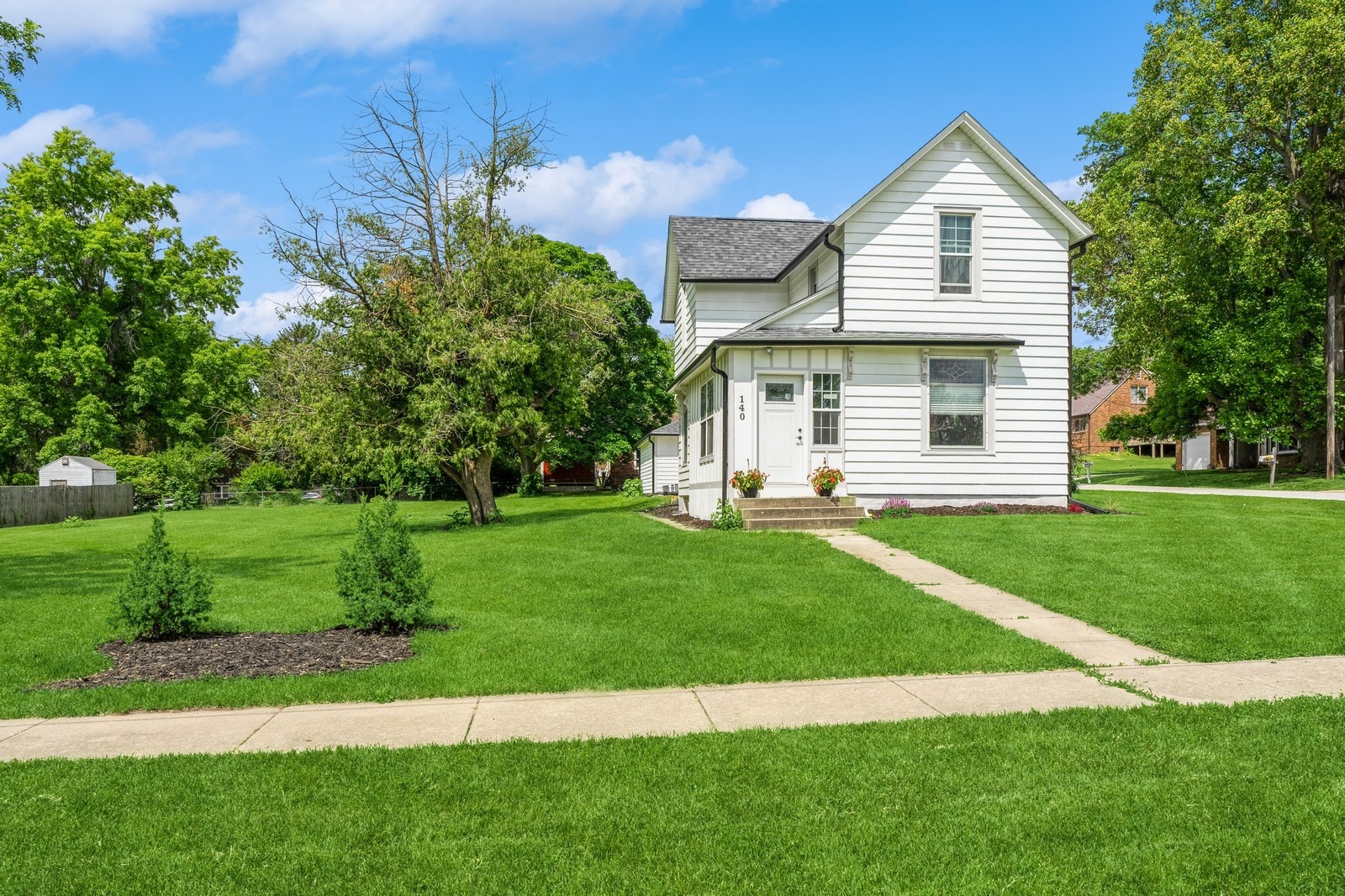 140 N 7th Street, Carlisle, Iowa image 1