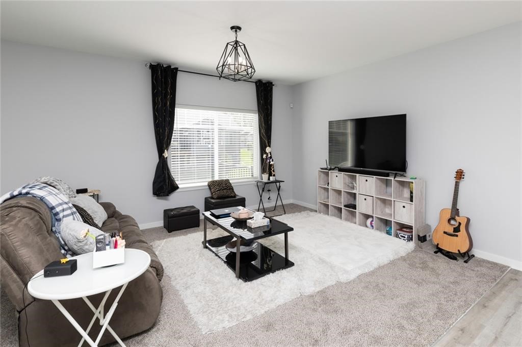 9150 Spring Crest Lane, West Des Moines, Iowa image 5