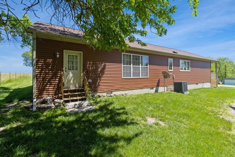 5365 Longhorn Trail, Melrose, Iowa image 24