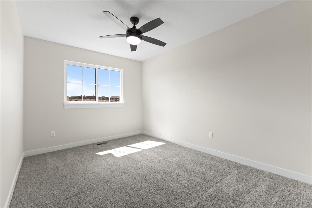 1995 S Warrior Lane, Waukee, Iowa image 33
