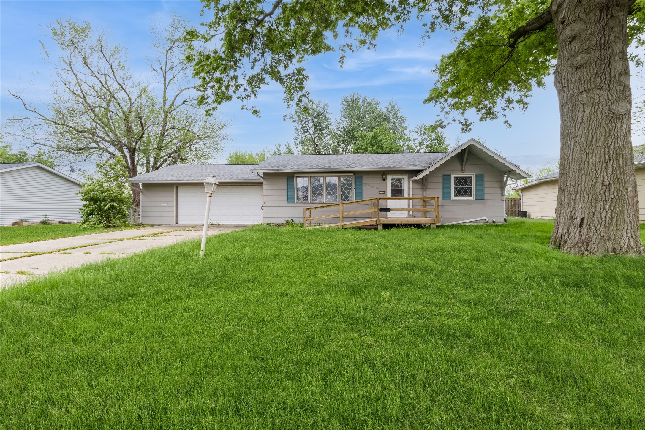 2110 S 5th Street, Marshalltown, Iowa image 1