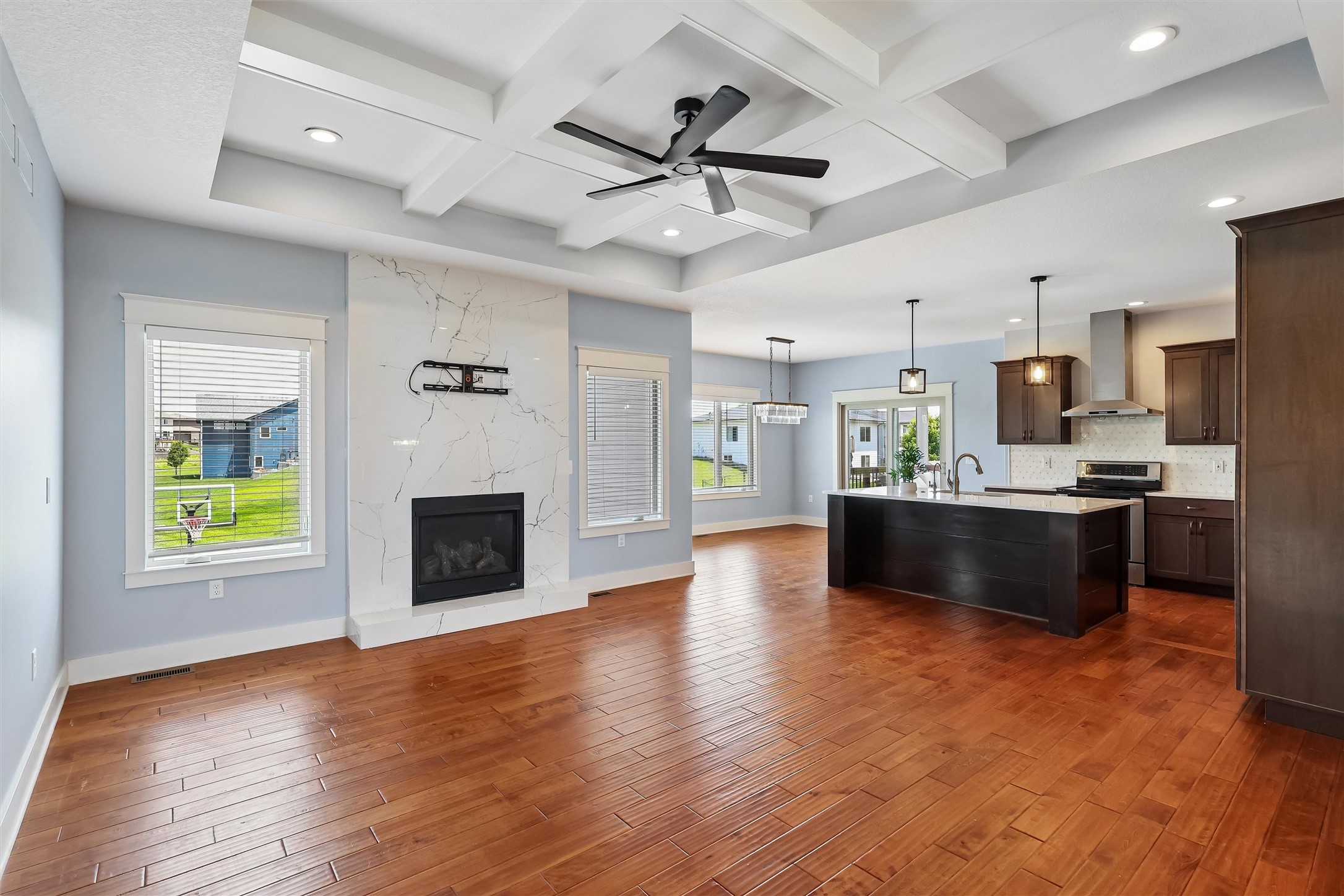 Photo 1 of 35 — 5509 149th Street, Urbandale, IA 50323