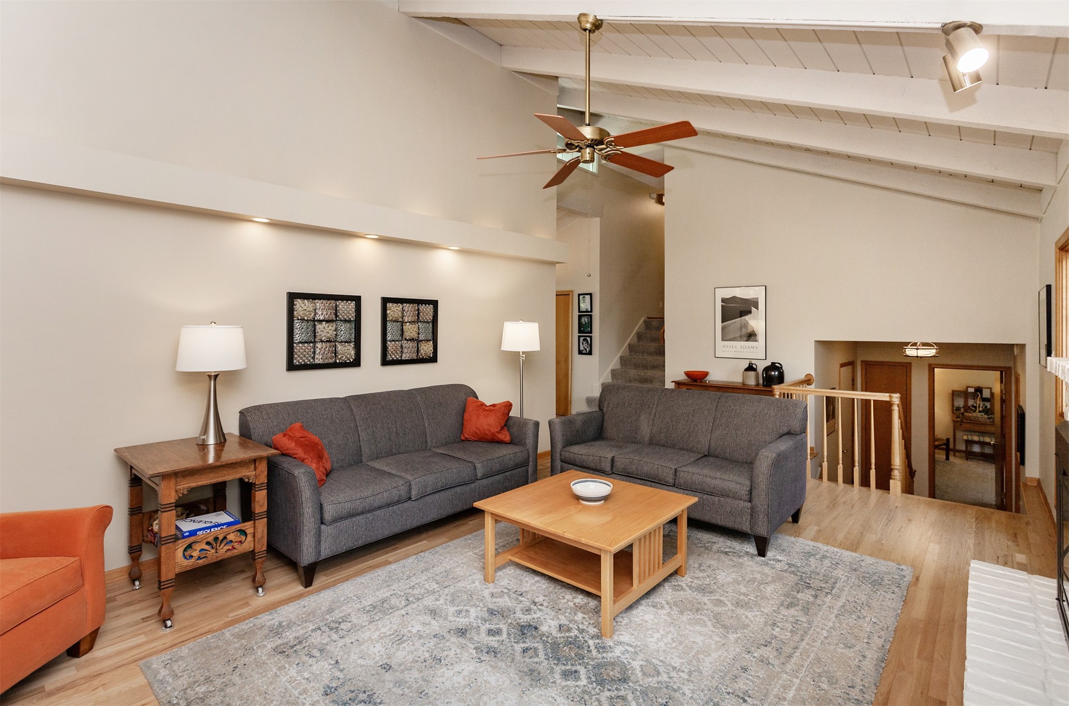 10856 Hazelwood Drive, Clive, Iowa image 15