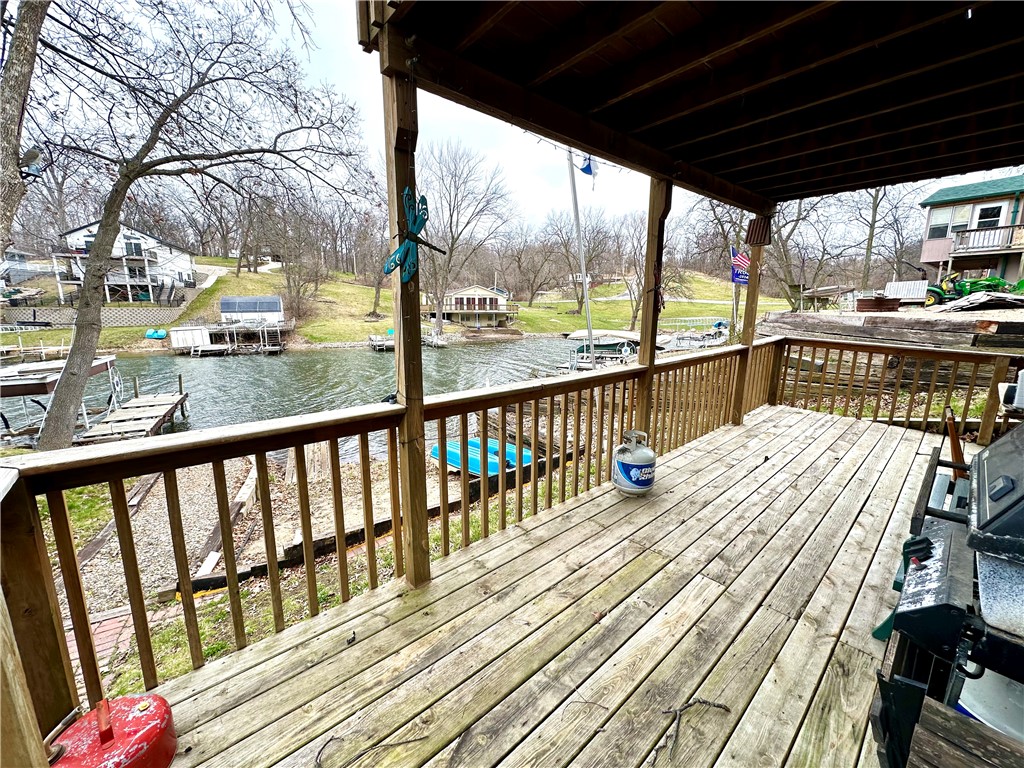 1126 Lakeshore Drive, Brooklyn, Iowa image 23